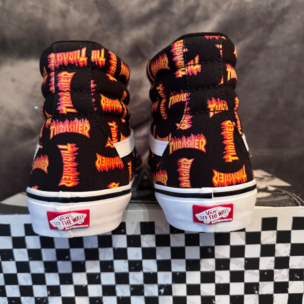 NEW Vans x Thrasher Skate Sk8-Hi Men Size 12 Black Flame Logo High Top Sneakers - Picture 3 of 11